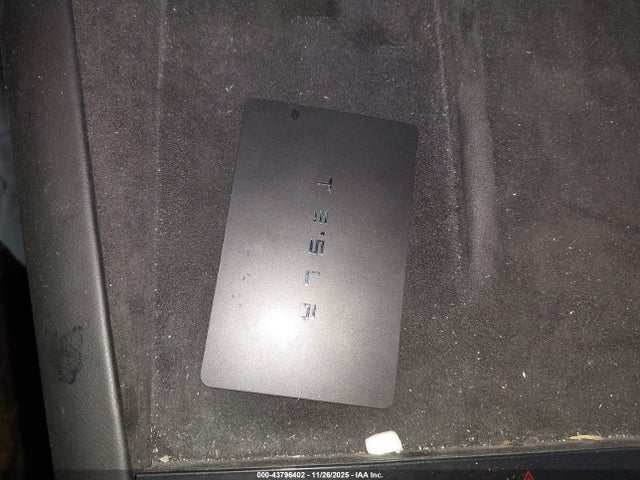 2025 TESLA MODEL X 7SAXCDE52SF467672 Photo 10