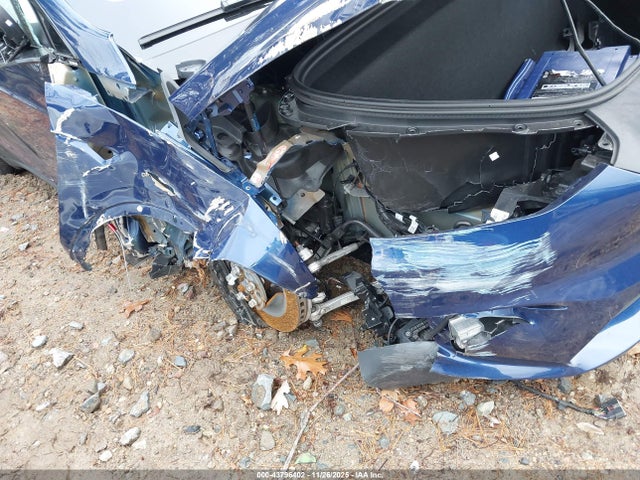 2025 TESLA MODEL X 7SAXCDE52SF467672 Photo 5