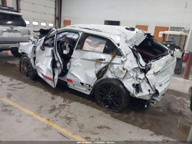 2024 MITSUBISHI ECLIPSE CROSS JA4ATVAA0RZ049962 Photo 2