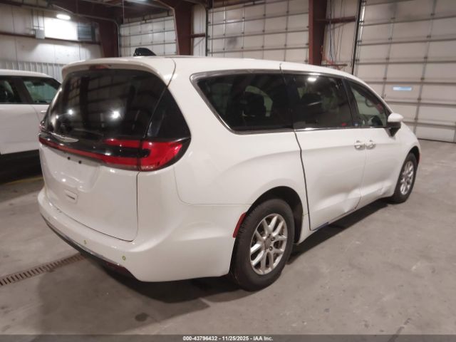 2023 CHRYSLER PACIFICA 2C4RC1FG3PR555646 Photo 3