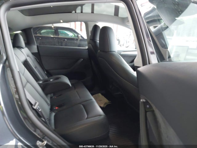 2024 TESLA MODEL Y 7SAYGDEF5RA328497 Photo 7
