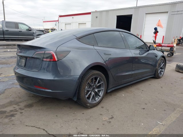 2022 TESLA MODEL 3 5YJ3E1EB0NF335279 Photo 3