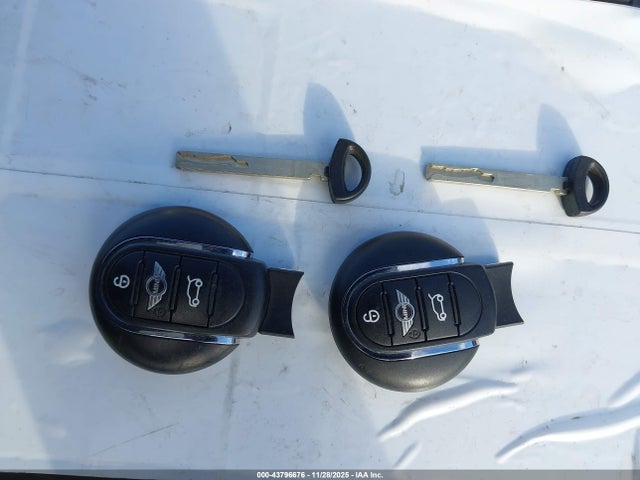 2017 MINI HARDTOP WMWXU1C52H2E19080 Photo 10