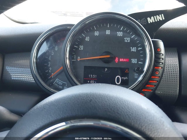 2017 MINI HARDTOP WMWXU1C52H2E19080 Photo 6