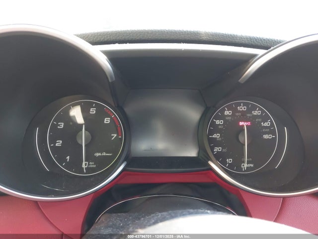 2017 ALFA ROMEO GIULIA ZARFAEBN1H7535053 Photo 6