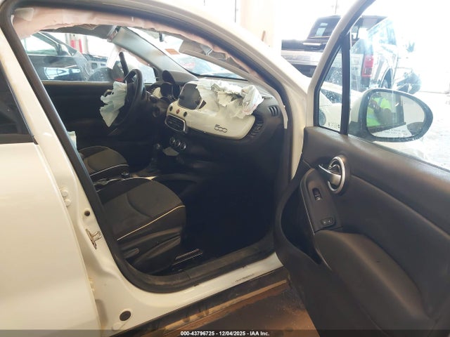 2018 FIAT 500X ZFBCFYAB6JP661733 Photo 4