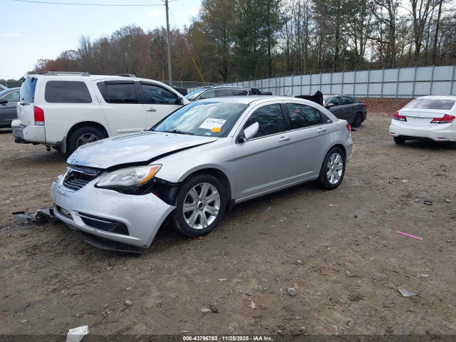 Продаж на аукціоні авто 2012 Chrysler 200 Touring, vin: 1C3CCBBB3CN302862, номер лоту: 43796763