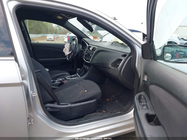Продаж на аукціоні авто 2012 Chrysler 200 Touring, vin: 1C3CCBBB3CN302862, номер лоту: 43796763