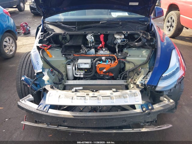 2023 TESLA MODEL Y 7SAYGDEE1PA142167 Photo 9