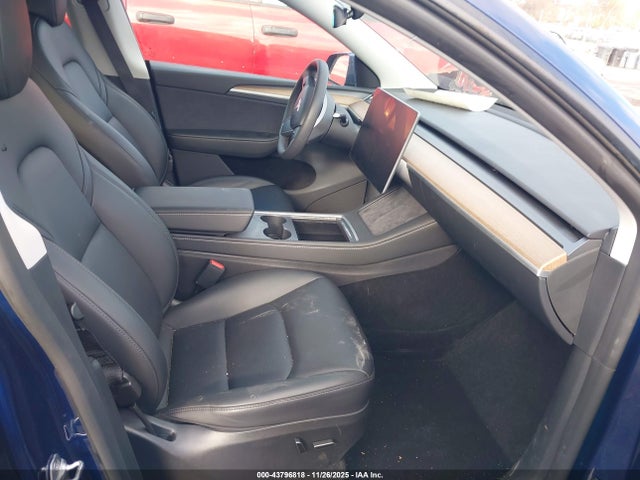 2023 TESLA MODEL Y 7SAYGDEE1PA142167 Photo 4
