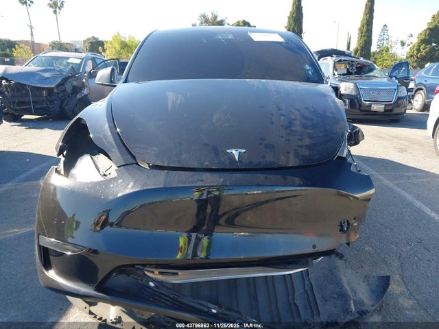7SAYGDEF1NF383641 Tesla Model Y Performance Dual Motor All-wheel Drive