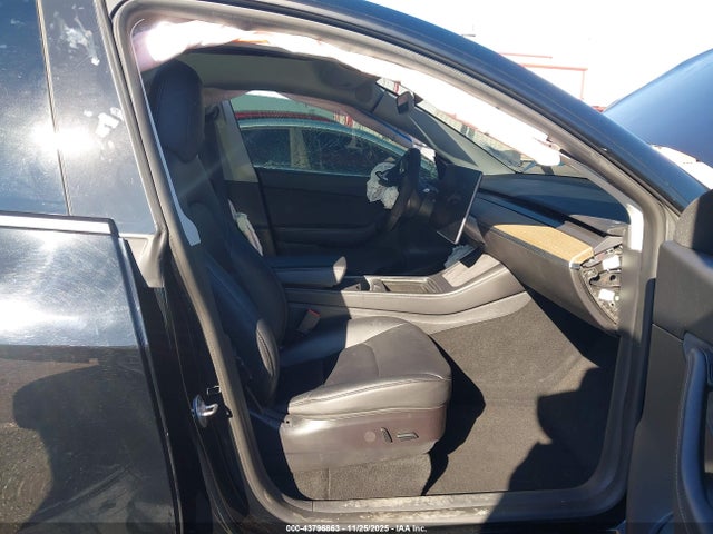 2022 TESLA MODEL Y 7SAYGDEF1NF383641 Photo 4