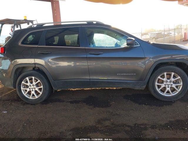 Jeep Cherokee Latitude 2016 1C4PJMCS5GW133389 Image 13
