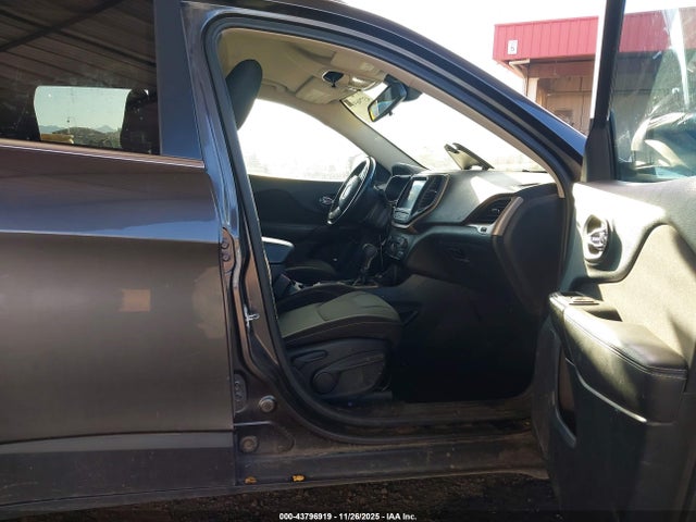Jeep Cherokee Latitude 2016 1C4PJMCS5GW133389 Image 5