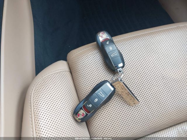 2018 PORSCHE MACAN WP1AA2A5XJLB01956 Photo 10