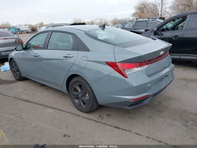 2022 HYUNDAI ELANTRA KMHLM4AGXNU300399 Photo 2