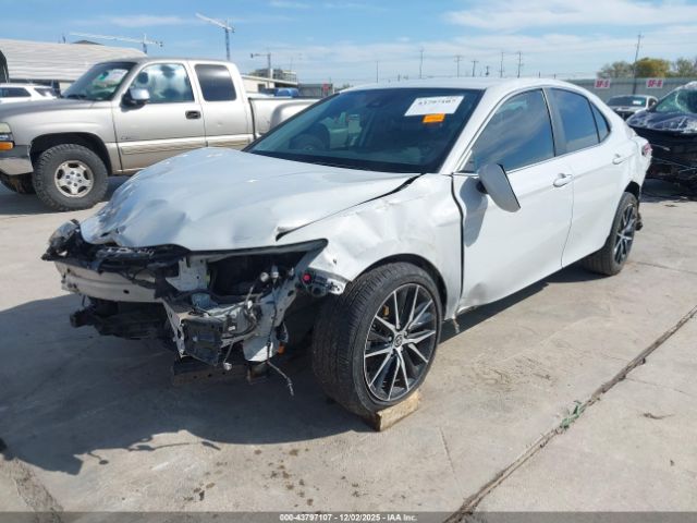 2022 TOYOTA CAMRY 4T1G11AK7NU056871 Photo 1