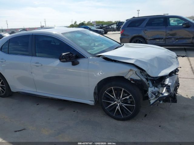 2022 TOYOTA CAMRY 4T1G11AK7NU056871 Photo 5