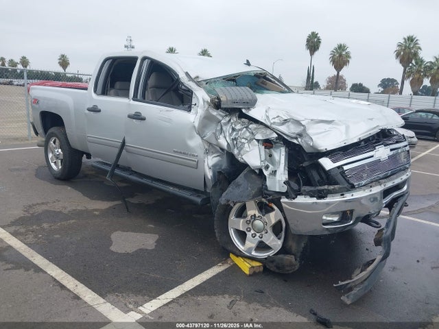 43797120 :رقم المزاد ، 1GC1KXC88CF221176 vin ، 2012 Chevrolet Silverado 2500hd Lt مزاد بيع