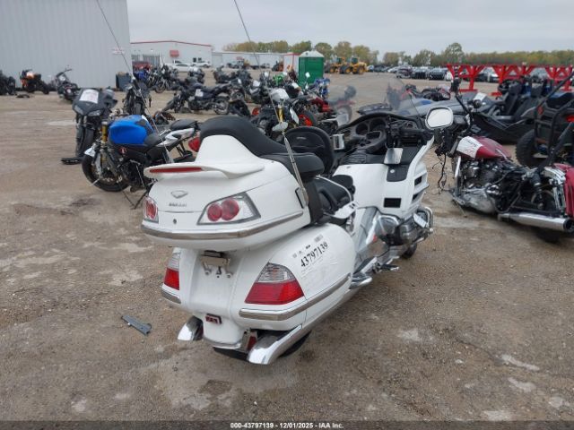 2005 HONDA GL1800 1HFSC470X5A402581 Photo 3