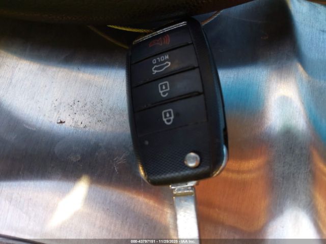 2018 KIA OPTIMA 5XXGT4L34JG218185 Photo 10