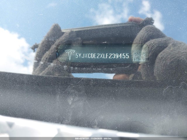 2020 TESLA MODEL X 5YJXCDE2XLF239455 Photo 8