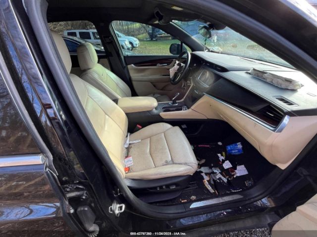 2017 CADILLAC XT5 1GYKNBRS6HZ114953 Photo 4