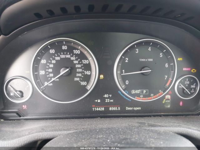 2017 BMW X3 5UXWX9C52H0D97984 Photo 6