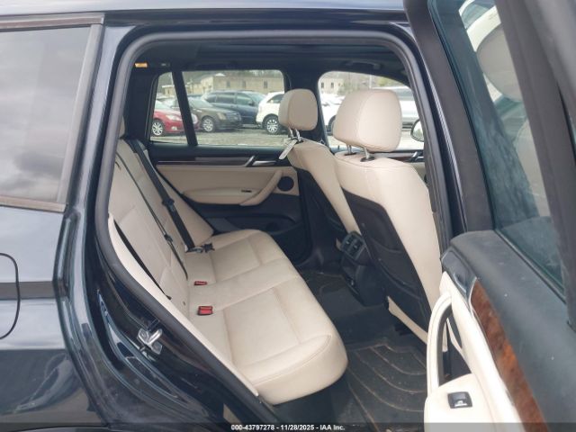 2017 BMW X3 5UXWX9C52H0D97984 Photo 7