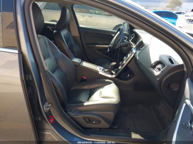 2016 VOLVO V60 YV1612SK7G1311506 Photo 4