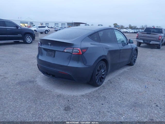 2021 TESLA MODEL Y 5YJYGDEF9MF076181 Photo 3
