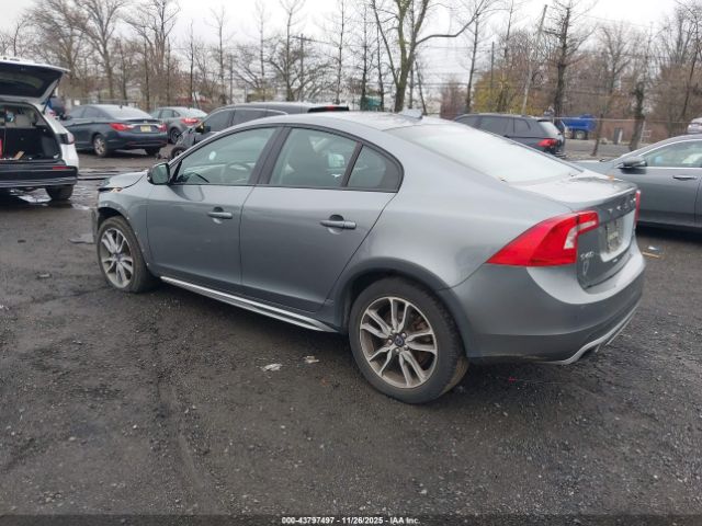 2016 VOLVO S60 CROSS COUNTRY YV4612UM3G2001221 Photo 2
