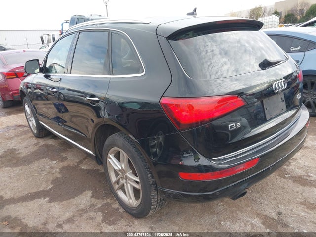 2017 AUDI Q5 WA1C2AFP7HA089910 Photo 2