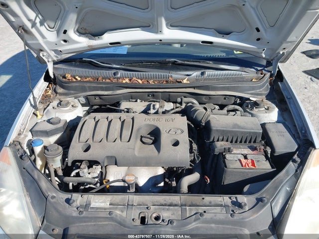 2009 HYUNDAI ACCENT KMHCN46CX9U369635 Photo 9