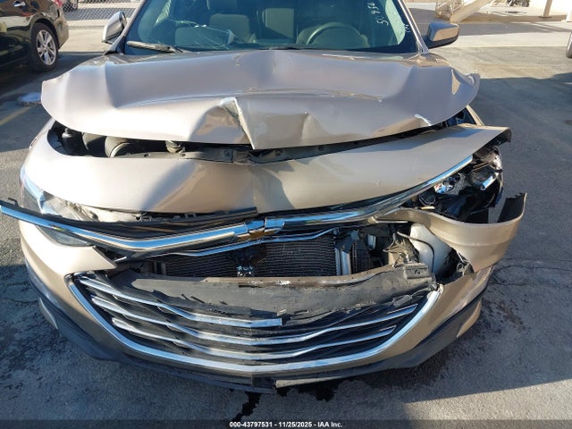 1G1ZD5STXPF184752 Chevrolet Malibu Fwd 1lt