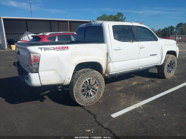 3TMCZ5AN0NM463271 Toyota Tacoma