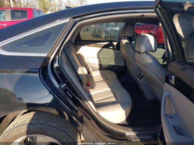 2017 HYUNDAI SONATA HYBRID KMHE34L19HA051877 Photo 7