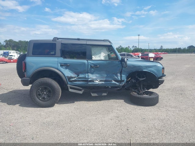 Продаж на аукціоні авто 2023 Ford Bronco Wildtrak, vin: 1FMEE5DP5PLB74548, номер лоту: 43797545