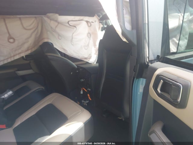 Продаж на аукціоні авто 2023 Ford Bronco Wildtrak, vin: 1FMEE5DP5PLB74548, номер лоту: 43797545