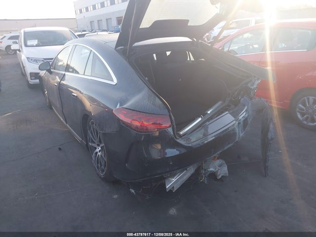 2022 MERCEDES-BENZ EQS 580 W1KCG4EBXNA021522 Photo 2
