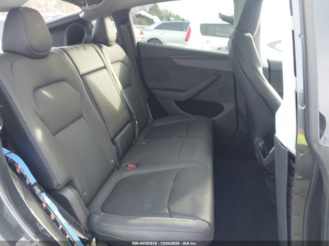2026 TESLA MODEL Y 7SAYGDEE3TA470006 Photo 7