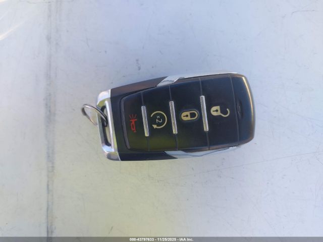 2020 RAM 1500 1C6RREFT5LN186676 Photo 10