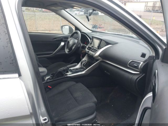 2019 MITSUBISHI ECLIPSE CROSS JA4AS3AA9KZ024197 Photo 4