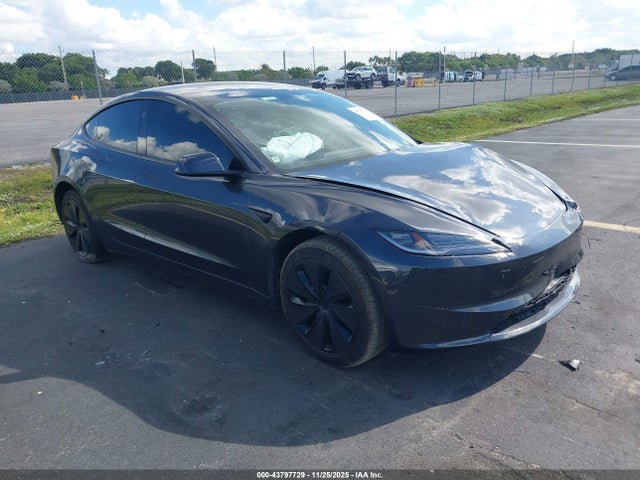 2025 TESLA MODEL 3 5YJ3E1EA5SF987267 Photo 0