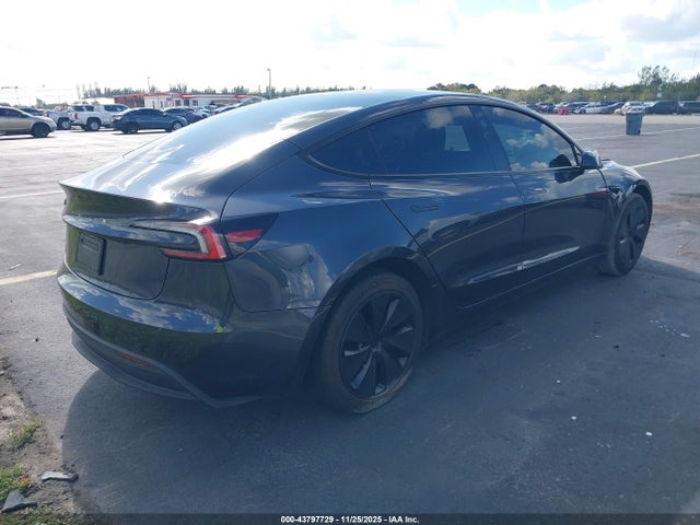 2025 TESLA MODEL 3 5YJ3E1EA5SF987267 Photo 3