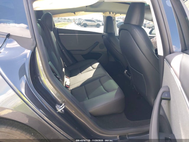 2025 TESLA MODEL 3 5YJ3E1EA5SF987267 Photo 7