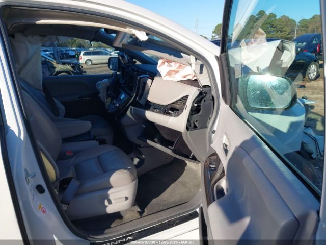 2018 TOYOTA SIENNA 5TDDZ3DC2JS193635 Photo 4