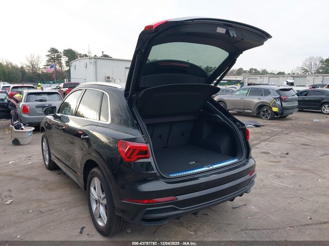 2024 AUDI Q3 WA1DECF31R1114595 Photo 2