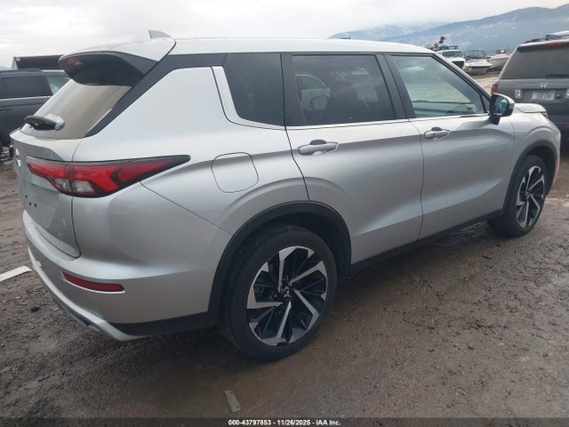 2024 MITSUBISHI OUTLANDER JA4J3VA8XRZ078785 Photo 3