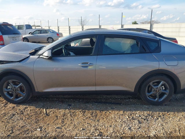 2025 Kia K4 Lxs მანქანა იყიდება აუქციონზე, vin: 3KPFT4DE0SE196398, აუქციონის ნომერი: 43797911